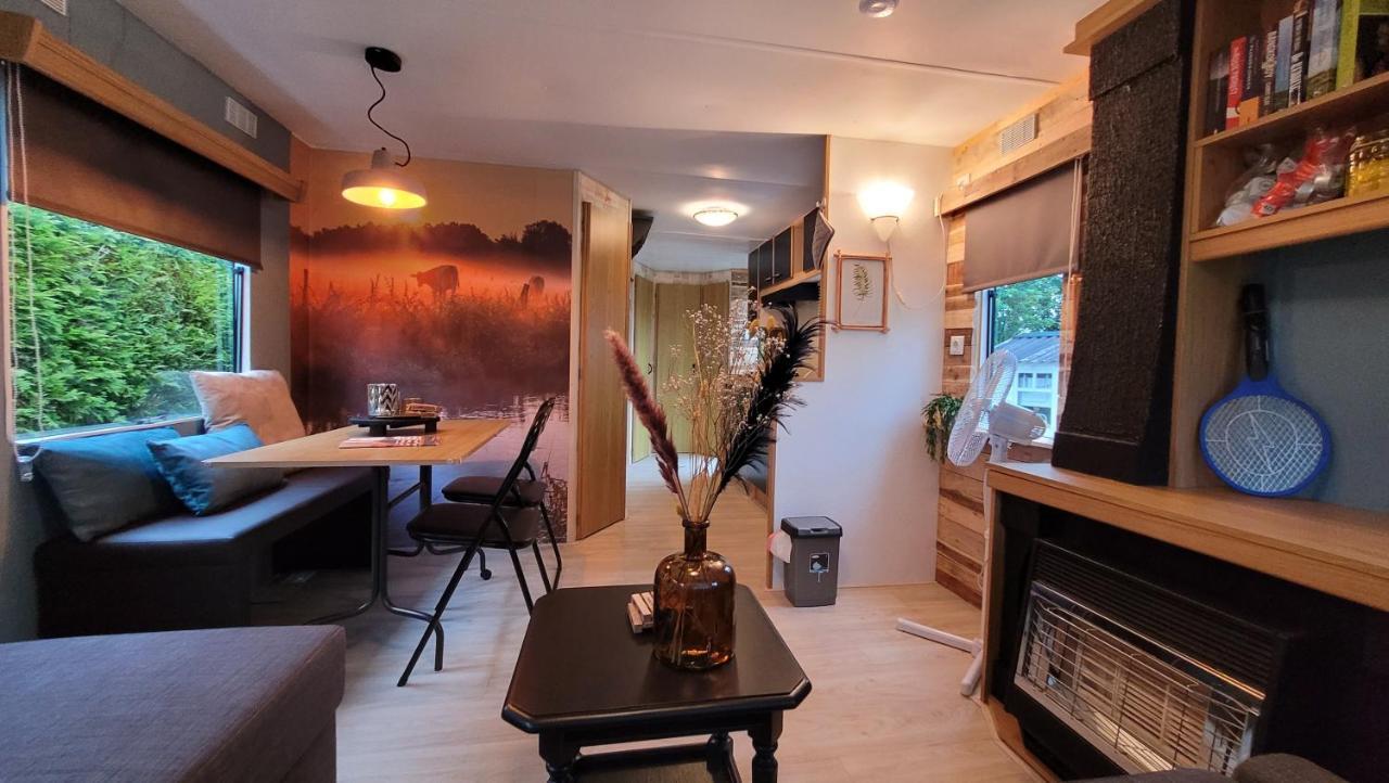 Familychalet De Schaapskooi, 6-Persons, Big Private Garden, Dogs Aloud Westergeest Luaran gambar