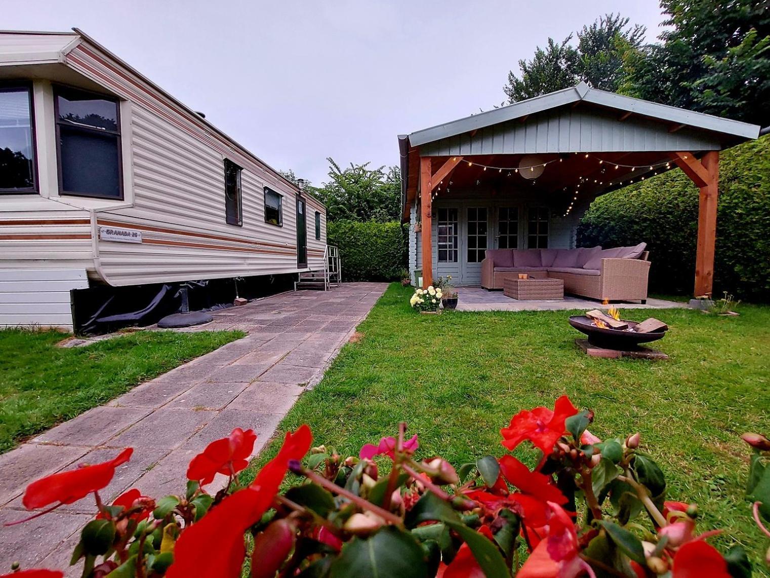 Familychalet De Schaapskooi, 6-Persons, Big Private Garden, Dogs Aloud Westergeest Luaran gambar